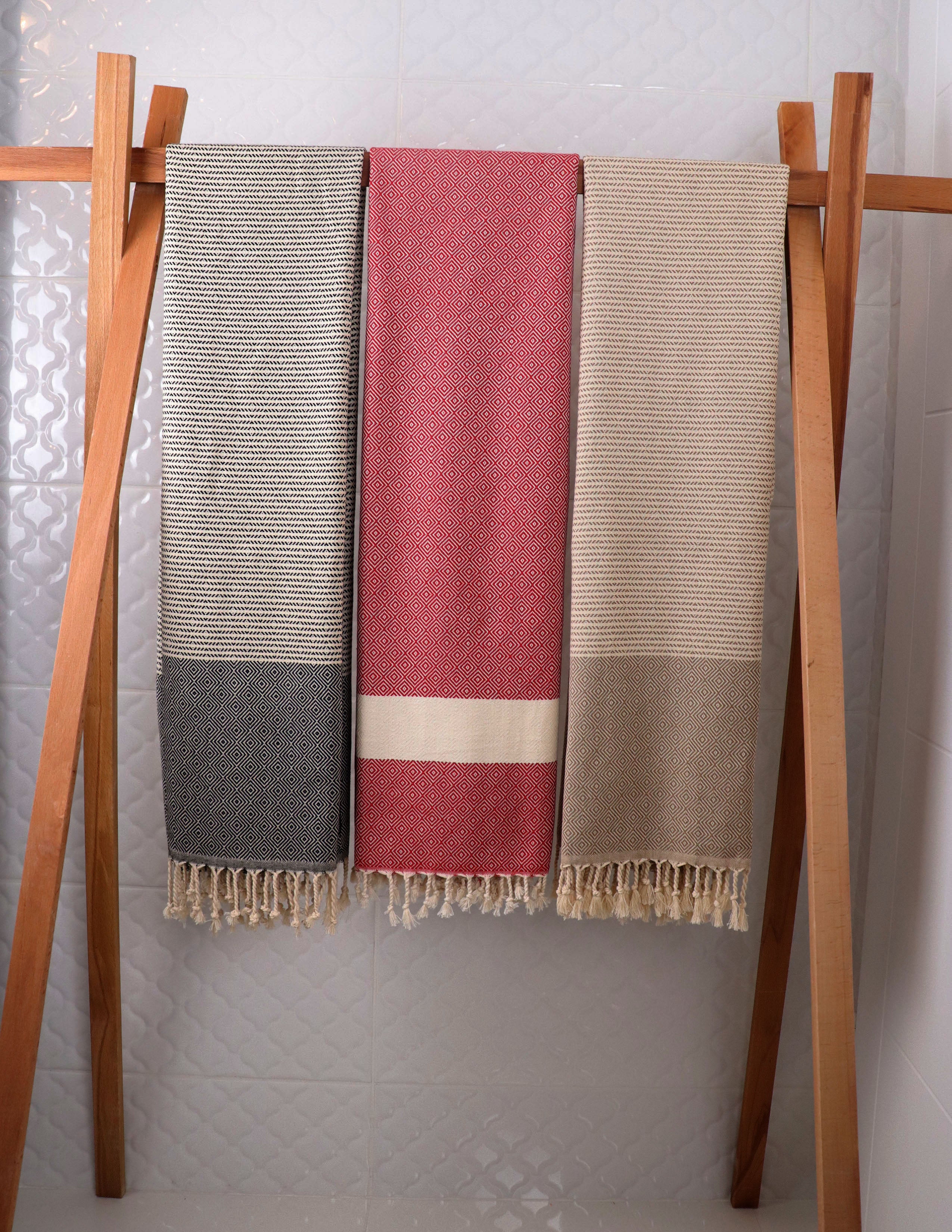 Black & White Pehstemal / Beach Towel / Blanket