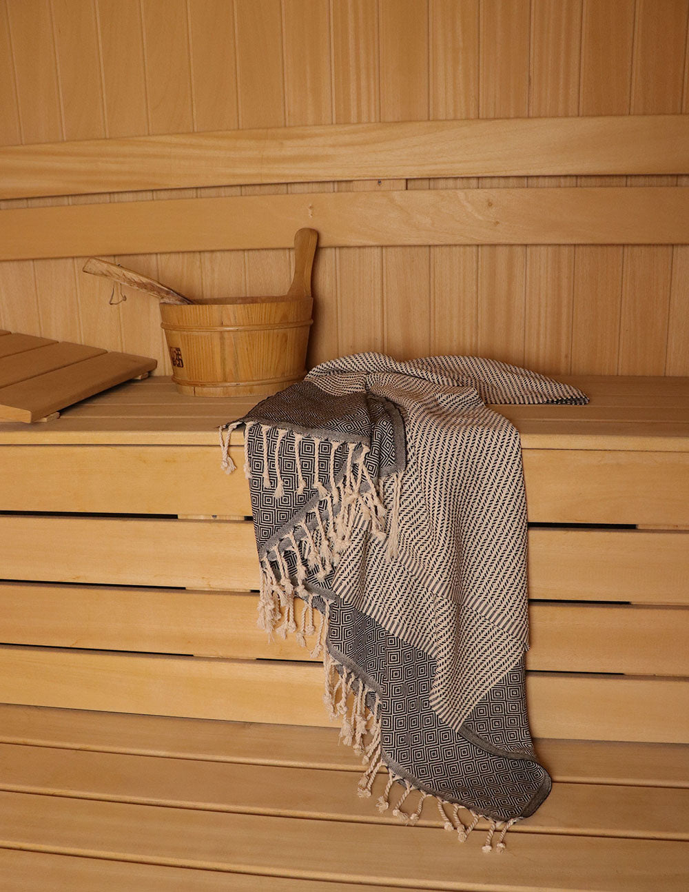 Peshtemal BoX